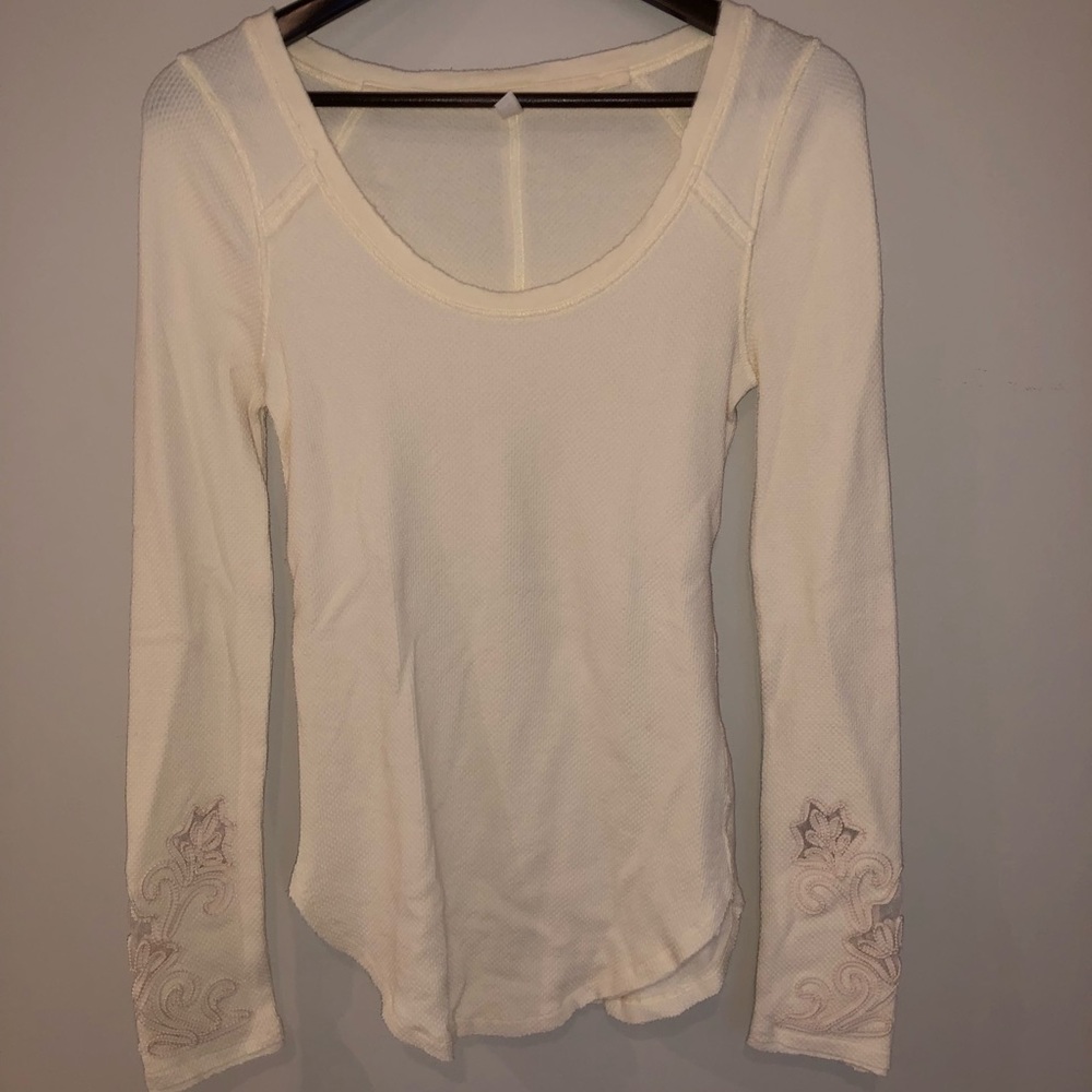 BRAND NEW FREE PEOPLE LONGSLEEVE